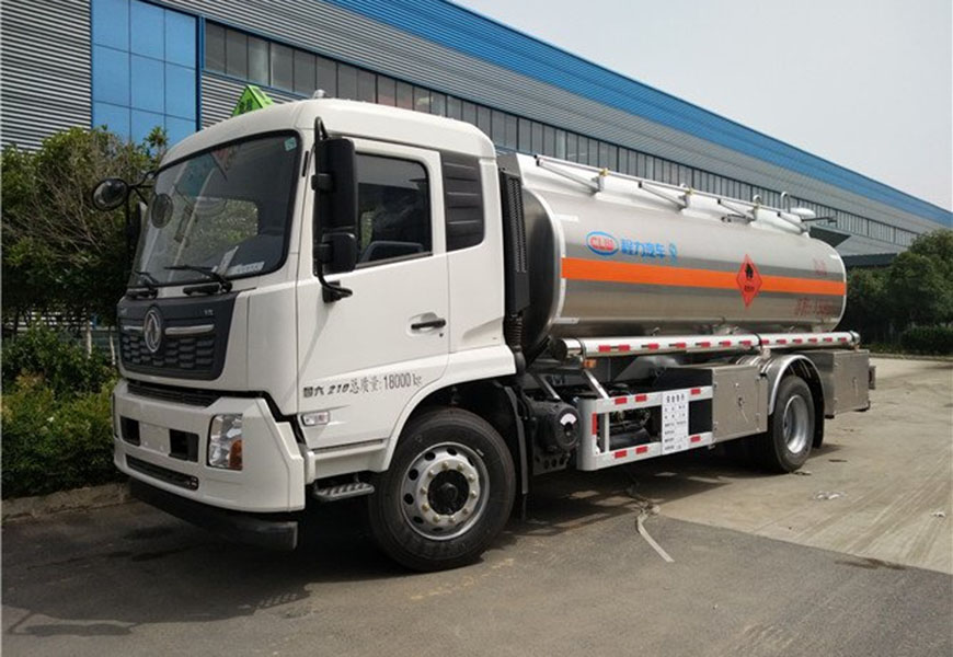 國六東風(fēng)天錦鋁合金運油車(chē)