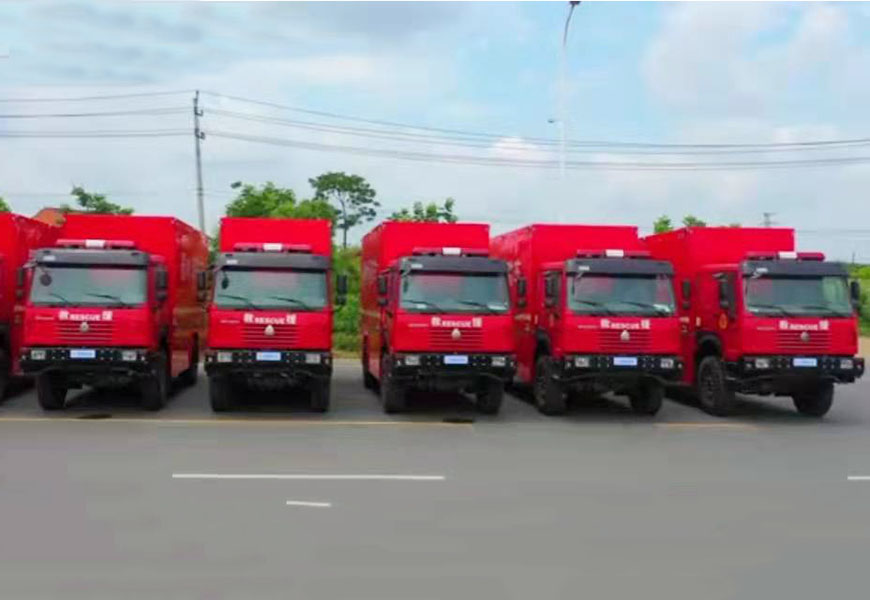 程力集團器材消防車(chē)批量定單靜態(tài)展示